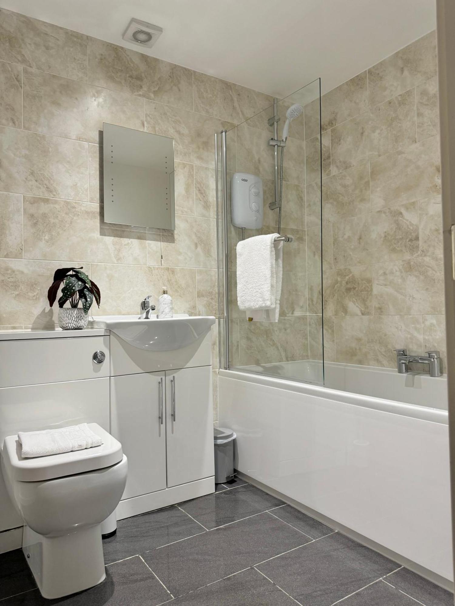 The Ravens Inn, 4 - Bed, Sleeps 6, Pets Welcome Ulverston Kültér fotó